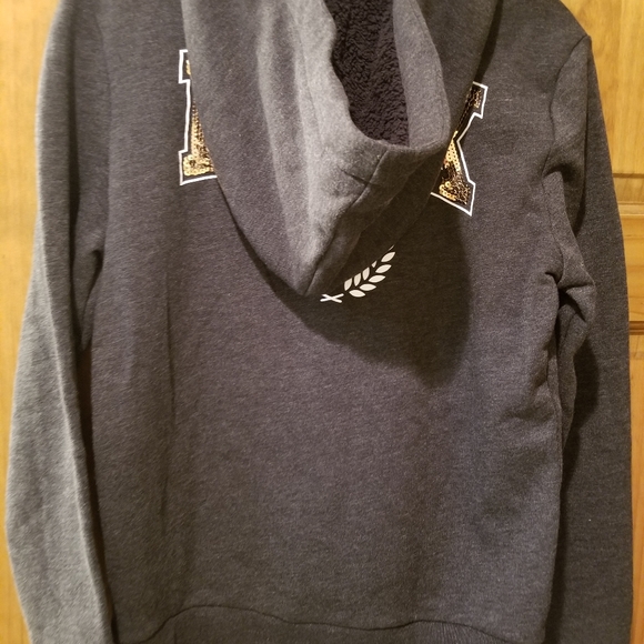 🎁Victoria's Secret Pink w/ flip sequins and Sherpa lined hoodie NWOT🎁 - Picture 5 of 11